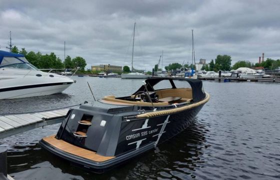 Corsiva 595 Tender - 25 HK Yamaha