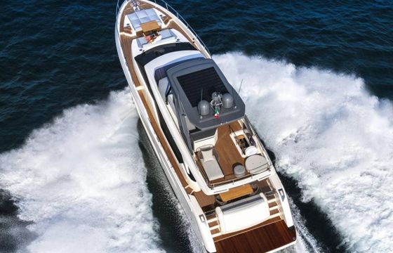 Ferretti 720