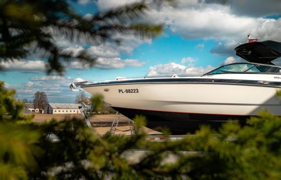 Monterey 328 SS