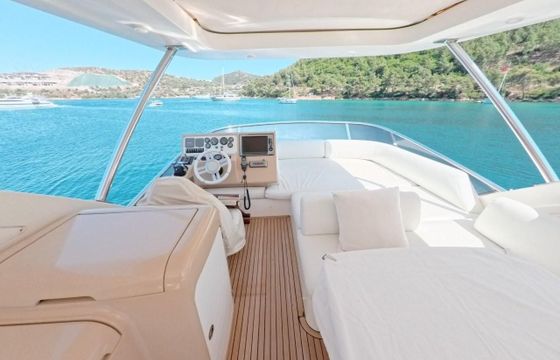 Azimut 64 Flybridge