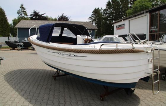 Crescent Allure 21