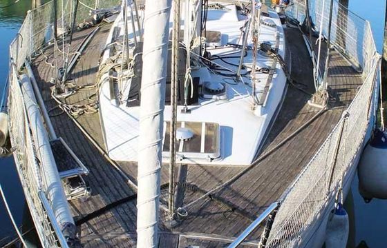 Beneteau First 42