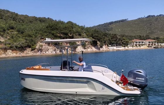 Bey Yacht B18