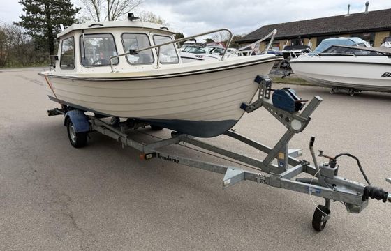 Uttern ????️ Uttern 5600 MR med Suzuki 50 HK KU