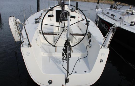 J Boats J109