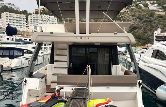 Sealine F450