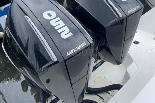 Boston Whaler 28 Outrage