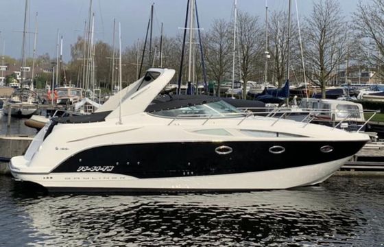 Bayliner 320 Cruiser