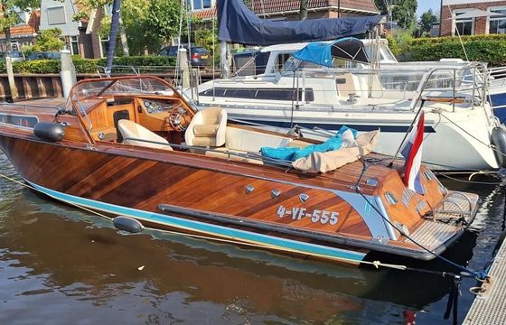 Speedboat 8.50