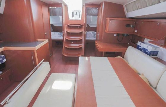 Beneteau Oceanis 48