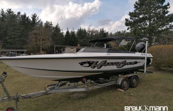 Manta Racing Boats Offshore Boot Manta