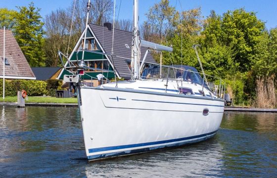 Bavaria 35