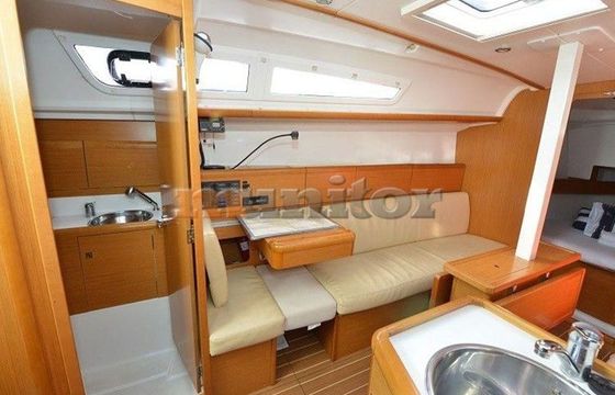 Jeanneau 33i