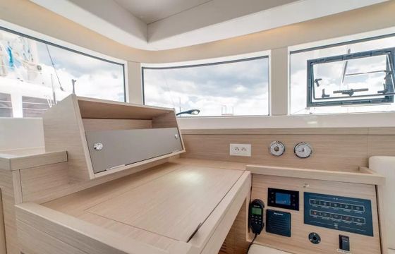 Lagoon 40