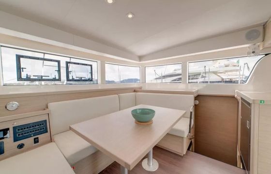 Lagoon 40