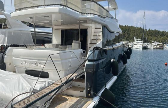 Azimut Magellano 66