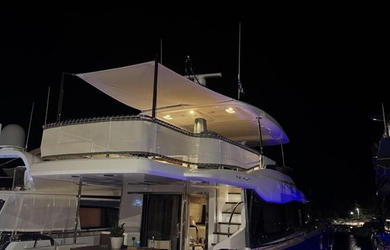 Azimut Magellano 66