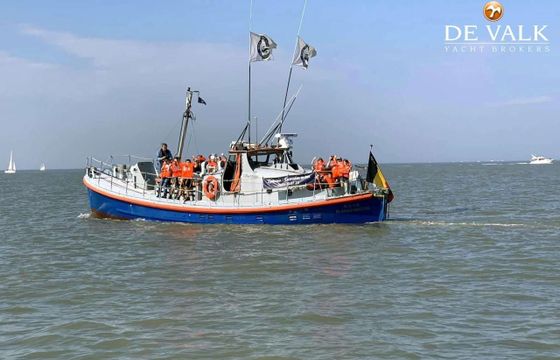 Waarschip 1076 Custom