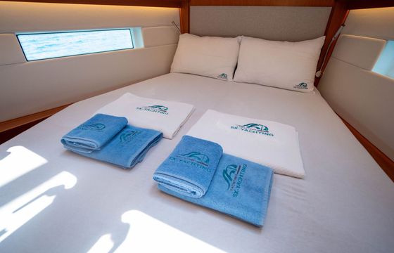 Sailboat Bavaria C45 Style 13m