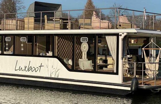 Houseboat Luxboot BT02