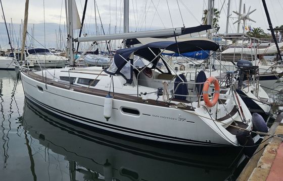 Sailboat Jeanneau Sun Odyssey 39i Performance, salidas de 2 a 8 hs 11.62m