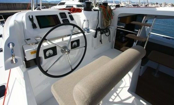 Catamaran Lagoon Lagoon 42 12.8m
