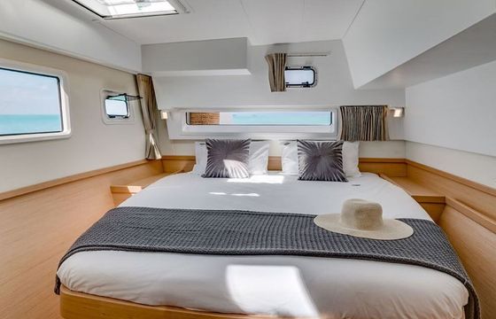 Catamaran Lagoon Lagoon 42 12.8m
