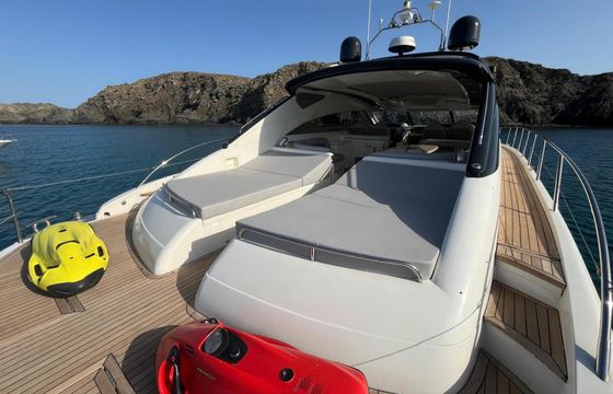 Motor yacht Princess V65 2600hp