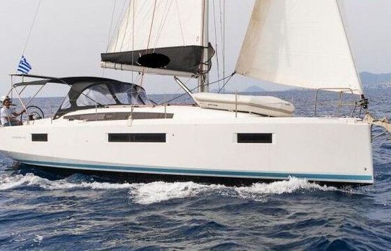Sailboat Sun Odyssey 410 12m