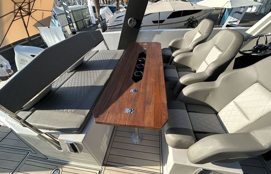 Motorboat Kattum K30 400hp