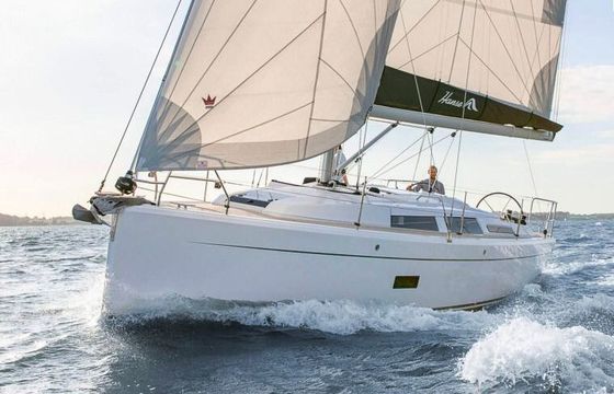 Sailboat Hanse 348 10.4m