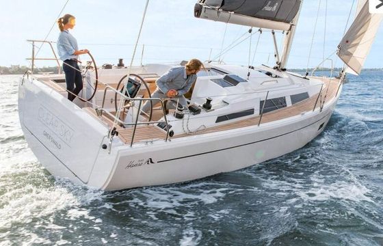 Sailboat Hanse 348 10.4m