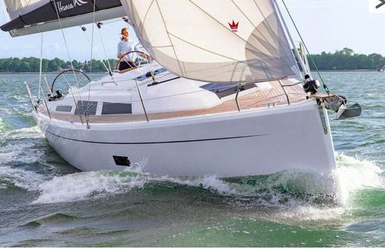 Sailboat Hanse 348 10.4m