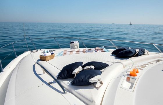 Motor yacht Sunseeker Manhattan 66 | TAPIA BAY 1100hp