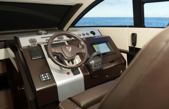 Motor yacht Fairline Squadron 50ft 1100hp