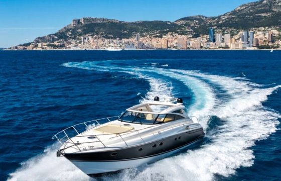 Motorboat Princess V58 800hp