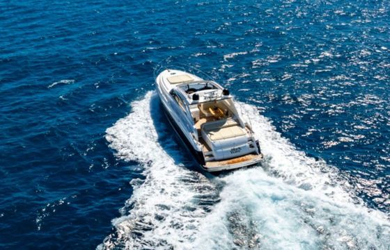 Motorboat Princess V58 800hp