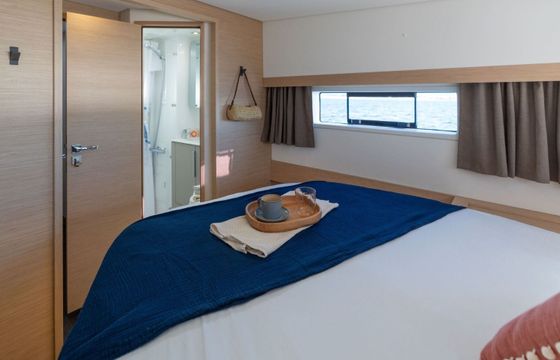 Catamaran Fountaine Pajot New 44 13.26m