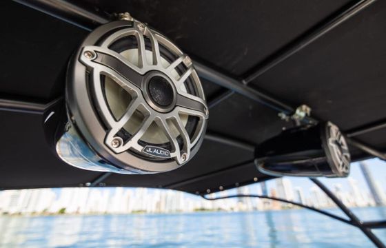 Motorboat Singlar 280 (Bitcoin Limited Edition) 300hp