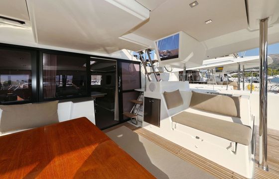 Catamaran Fountaine Pajot Saba 50 Quintet (6+2) 14.98m