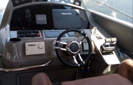 Motorboat Sunseeker Portofino 57 1600hp