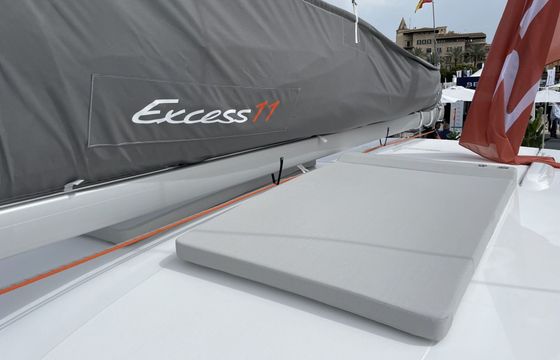Catamaran Excess 11 11m
