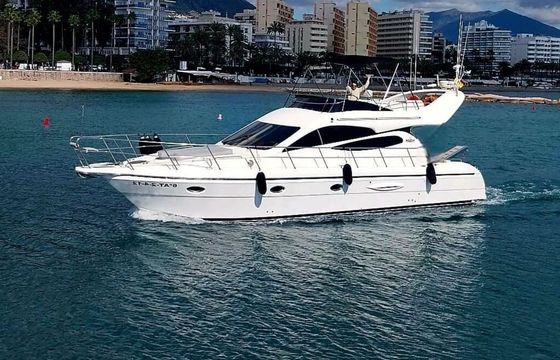 Motorboat Yate Majestic Exclusivo 900hp