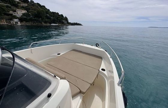 Motorboat Quicksilver Activ 555 Open 100hp