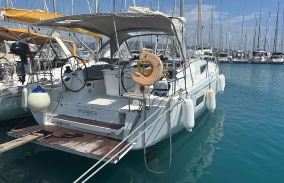 Sailboat Bénéteau Oceanis 40.1 12m