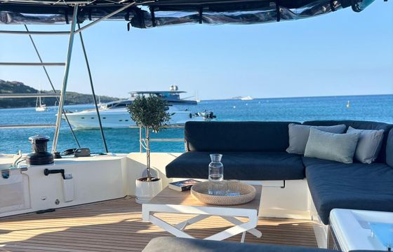 Catamaran Lagoon Lagoon 560 S2 17.07m