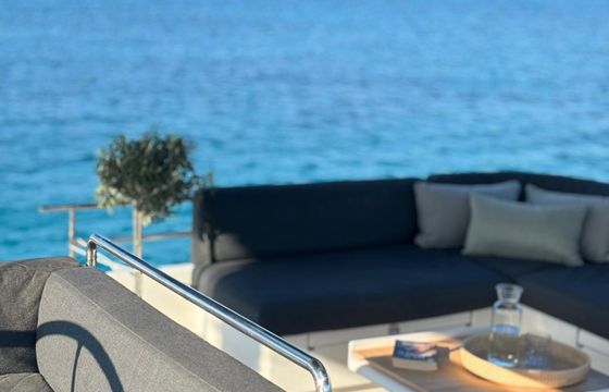 Catamaran Lagoon Lagoon 560 S2 17.07m
