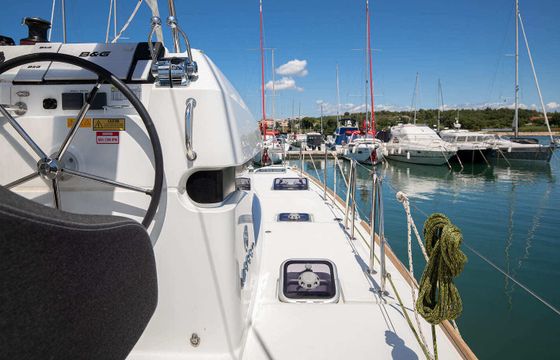 Catamaran Lagoon-Bénéteau Lagoon 40 - 3 + 2 cab 11m