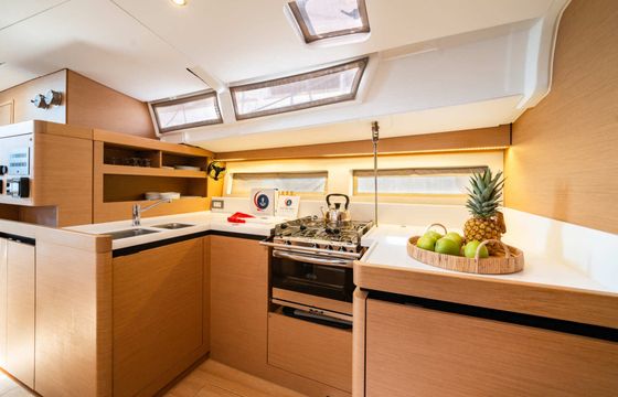 Sailboat Jeanneau Sun Odyssey 490 14.42m