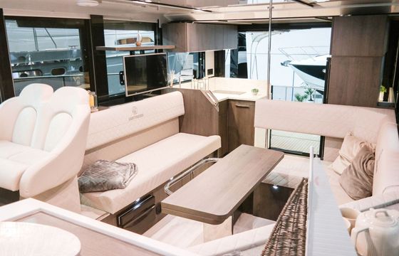 Motor yacht Cobra Yachts Seamaster 45